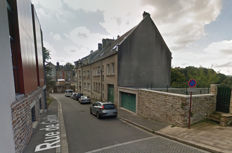 T4 rénové rue de Géôle